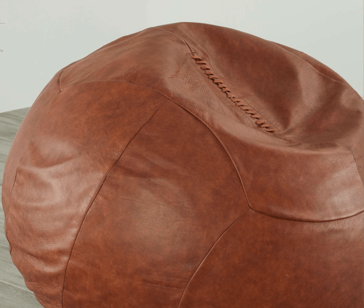 Follis - Pouf a Forma di Pallone da Calcio in Pelle Vera | Edizione limitata - Griseo Interior