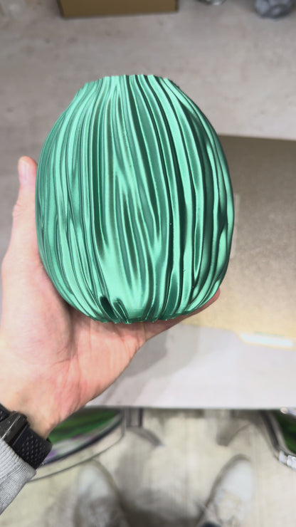 Fluctus Vase - 3D Printed Flowing Vase